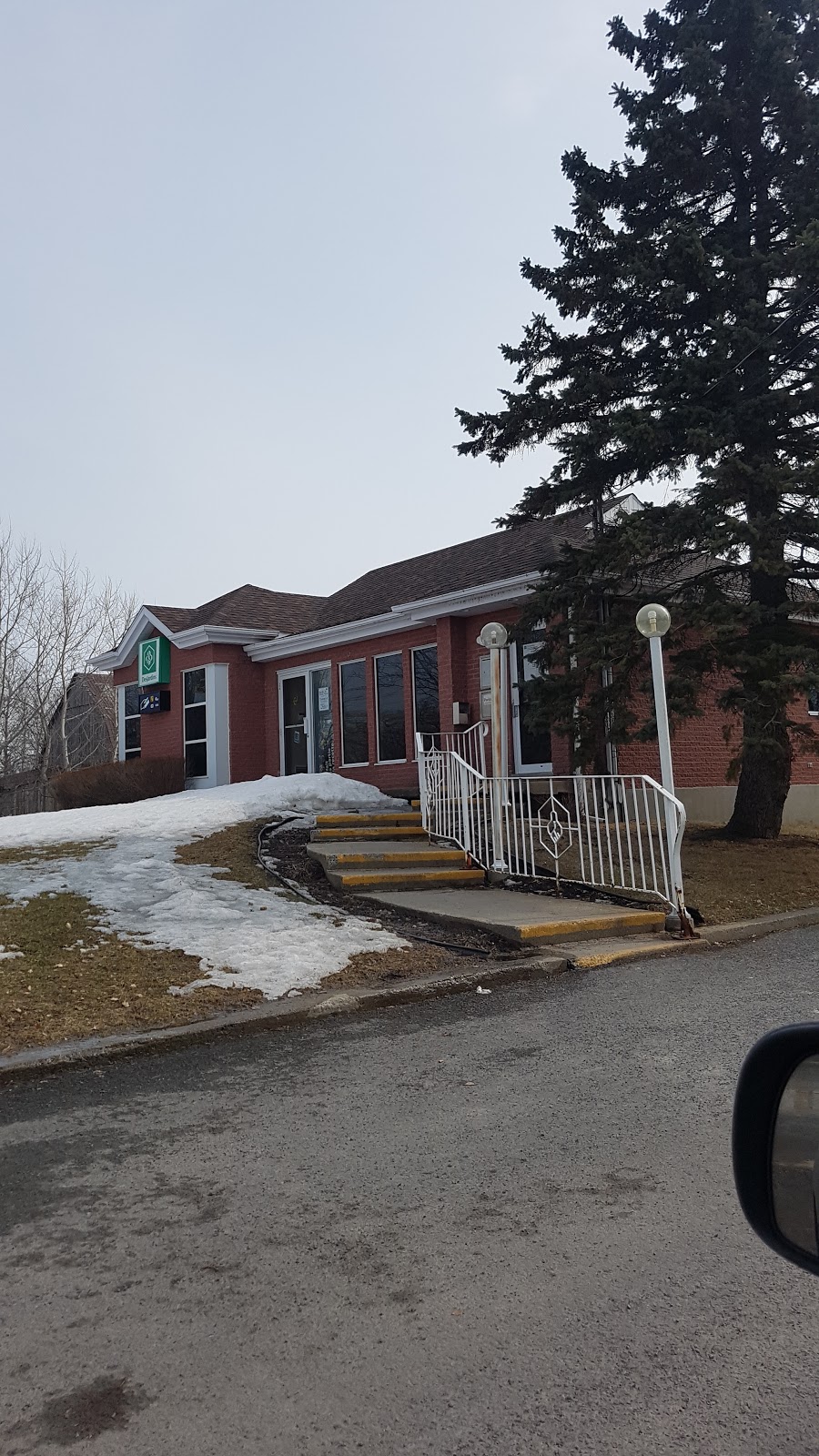 Caisses Desjardins | 20 Rue Principale, Saint-Jacques-le-Mineur, QC J0J 1Z0, Canada | Phone: (450) 346-8810