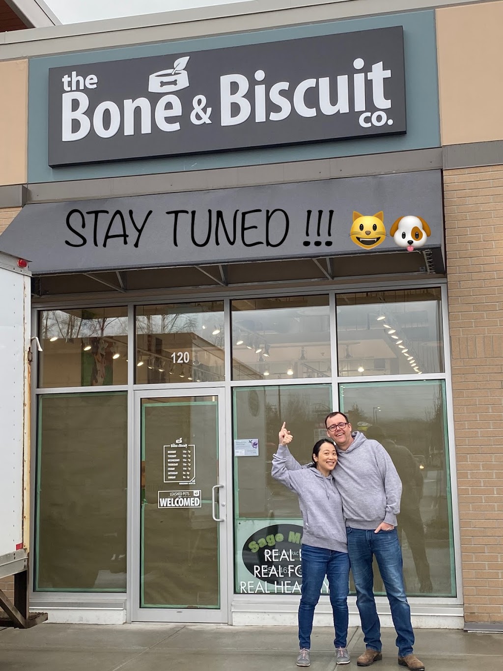 Bone & Biscuit | 11939 240 St, Maple Ridge, BC V4R 1M7, Canada | Phone: (604) 477-1949
