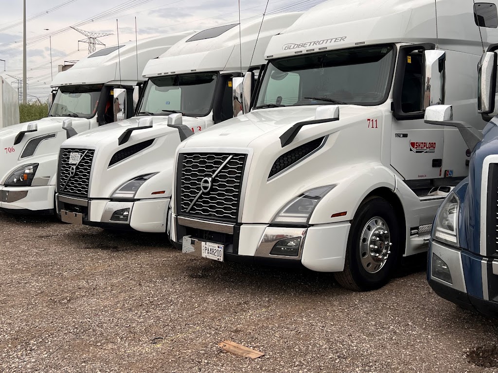 Shipload Truck Trailer Parking | 30 Durrow St, London, ON N6E 0B8, Canada | Phone: (416) 436-8786