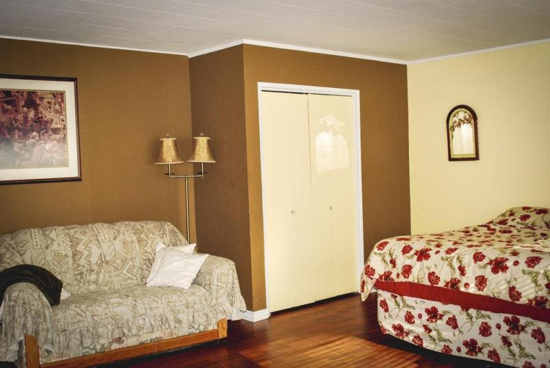 Birds Nest Bed And Breakfast | 1069 Russel St, Lillooet, BC V0K 1V0, Canada | Phone: (250) 256-2170