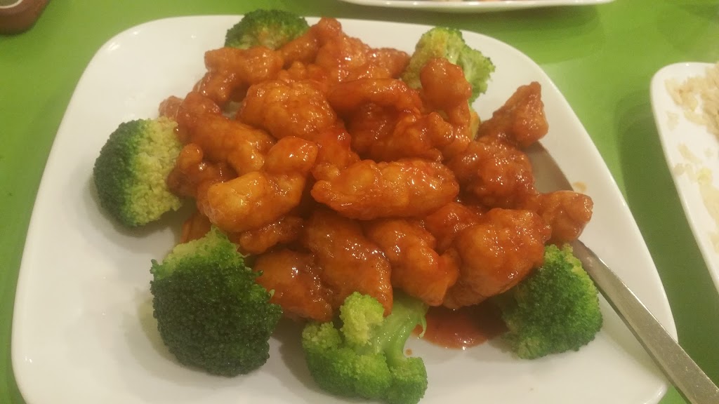 Lees Kitchen Chinese & Thai Cuisine | 346 Bayfield St #4, Barrie, ON L4M 3C4, Canada | Phone: (705) 730-0273