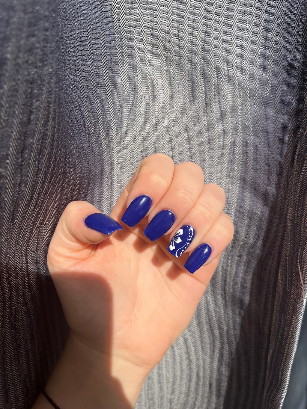 La Fleur Nails Salon | 4871 Joyce Ave #103, Powell River, BC V8A 5P4, Canada | Phone: (236) 328-0021