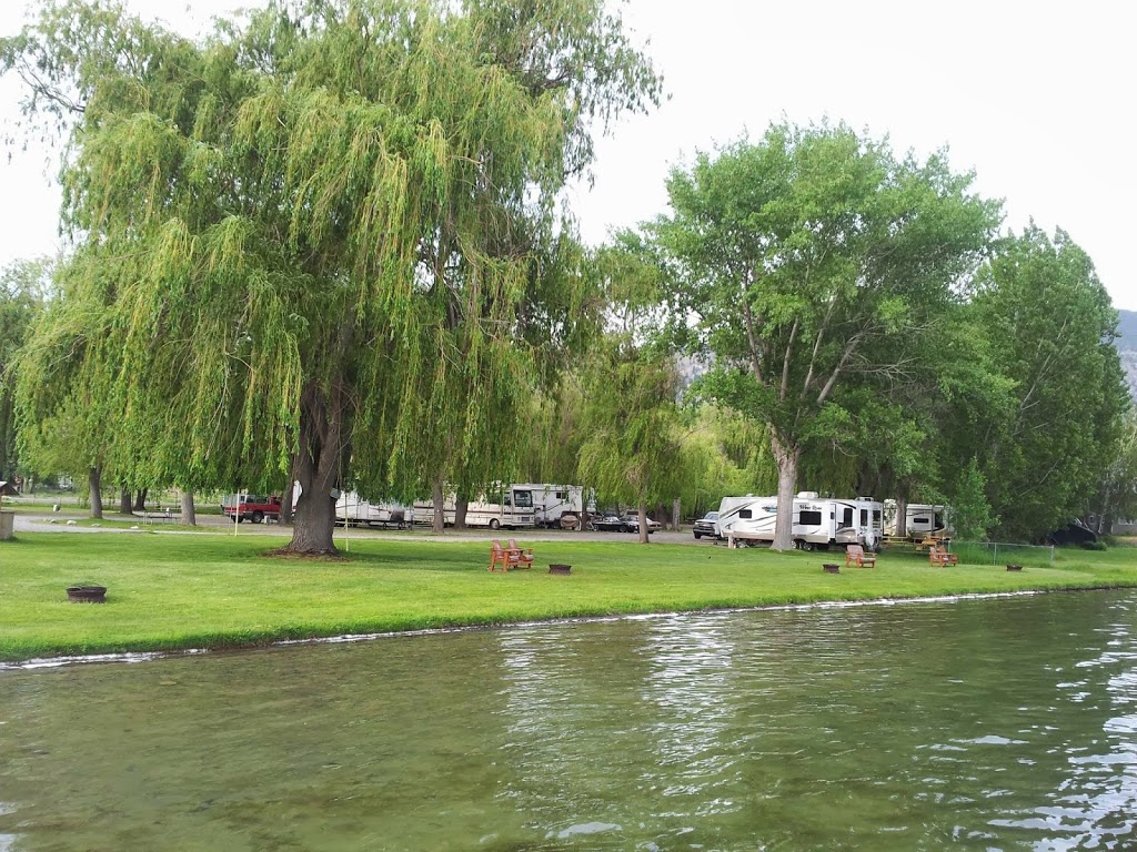 Apple Beach RV Park | 915 Bulrush Rd, Oliver, BC V0H 1T2, Canada | Phone: (855) 358-3287