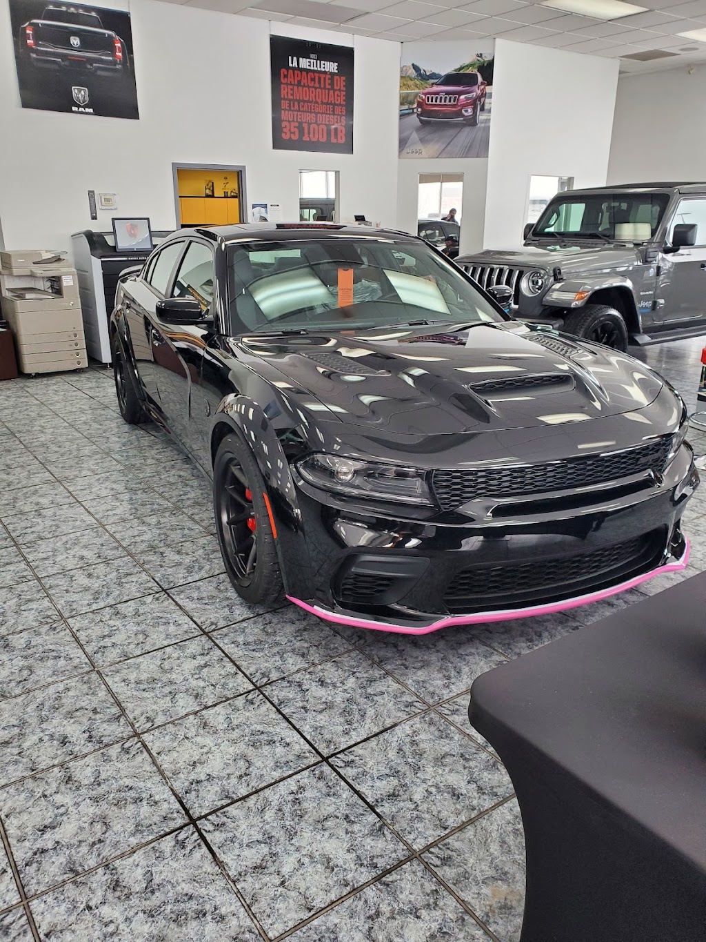 Vaudreuil Dodge Jeep Ram - Fiat | 115 Rue Joseph-Carrier, Vaudreuil-Dorion, QC J7V 5V5, Canada | Phone: (450) 455-5555