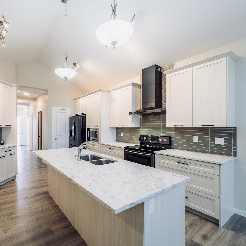 Heart & Sold, REALTORS, RE/MAX Real Estate (Central) | 2411 4 St NW, Calgary, AB T2M 2Z8, Canada | Phone: (403) 990-4962