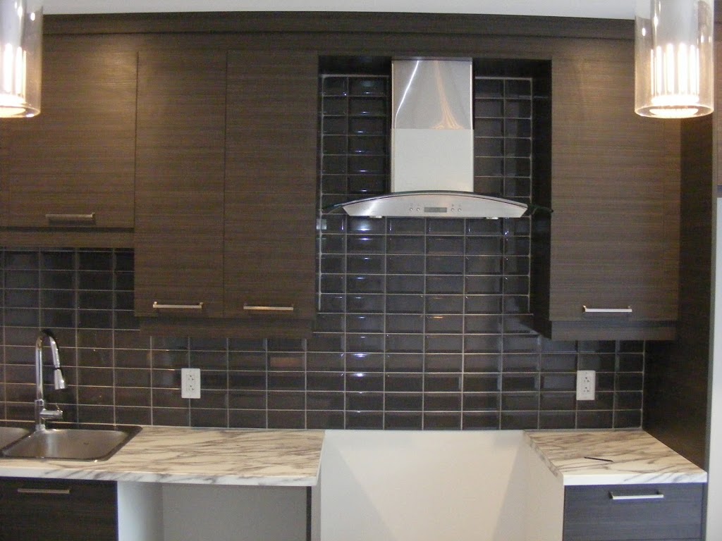 Solution Habitations | 5975 Rue de lENA, Saint-Hubert, QC J3Y 8Y9, Canada | Phone: (514) 927-5780