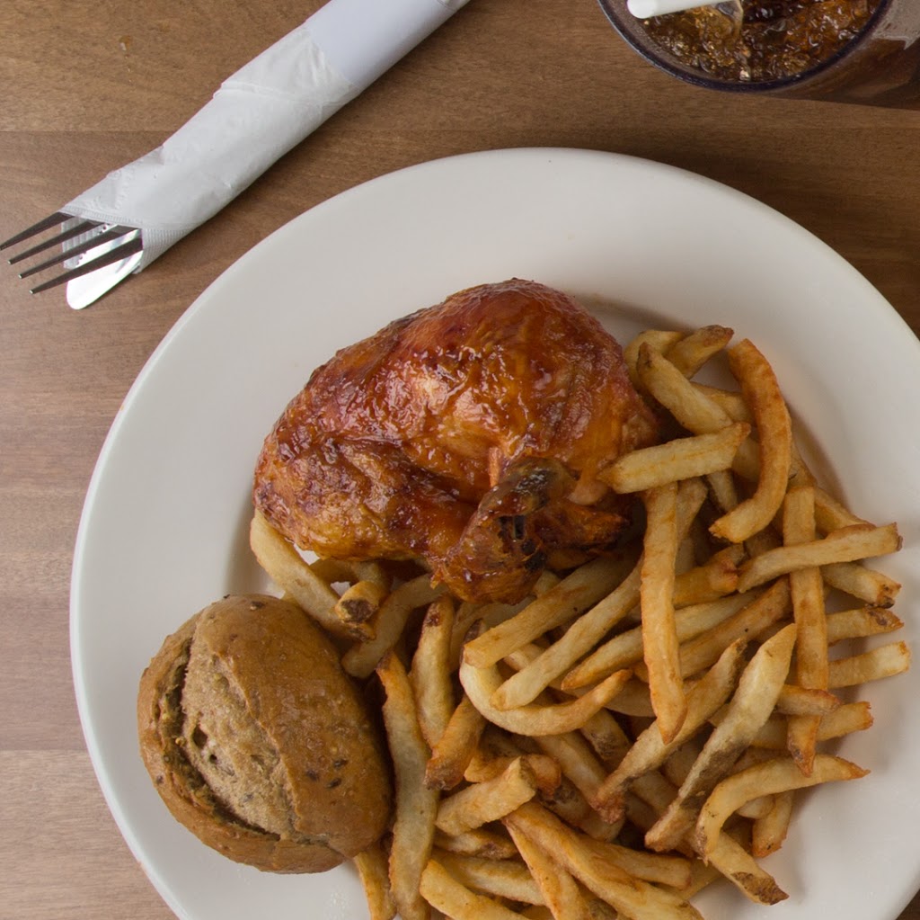 Swiss Chalet Rotisserie & Grill | 44-1111 Davis Dr, Newmarket, ON L3Y 8X2, Canada | Phone: (905) 853-3311