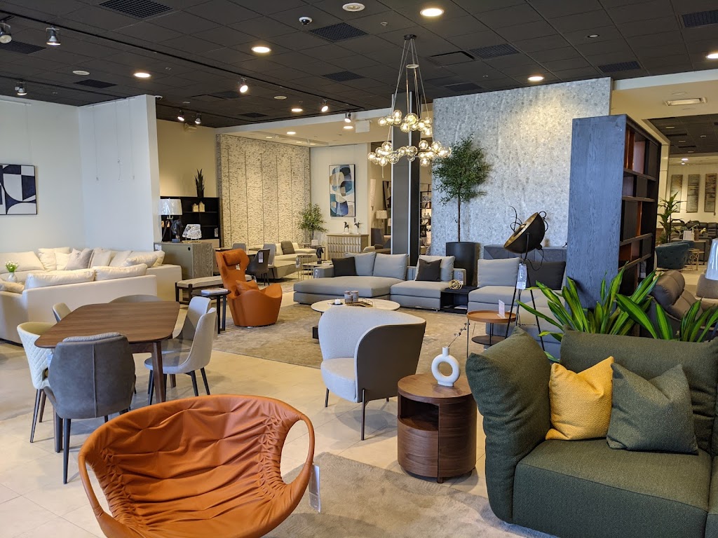 Hoya Casa Furniture & Mattress Pro | 7575 Weston Rd Unit 115, Woodbridge, ON L4L 9K5, Canada | Phone: (905) 264-7886