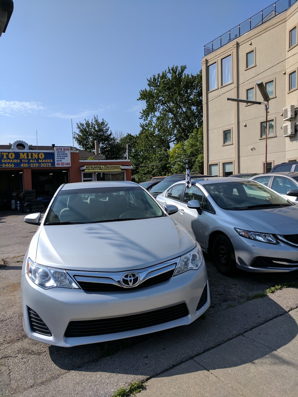 Auto Mino Car Dealership | 3725 Lake Shore Blvd W, Toronto, ON M8W 1P9, Canada | Phone: (416) 252-6466