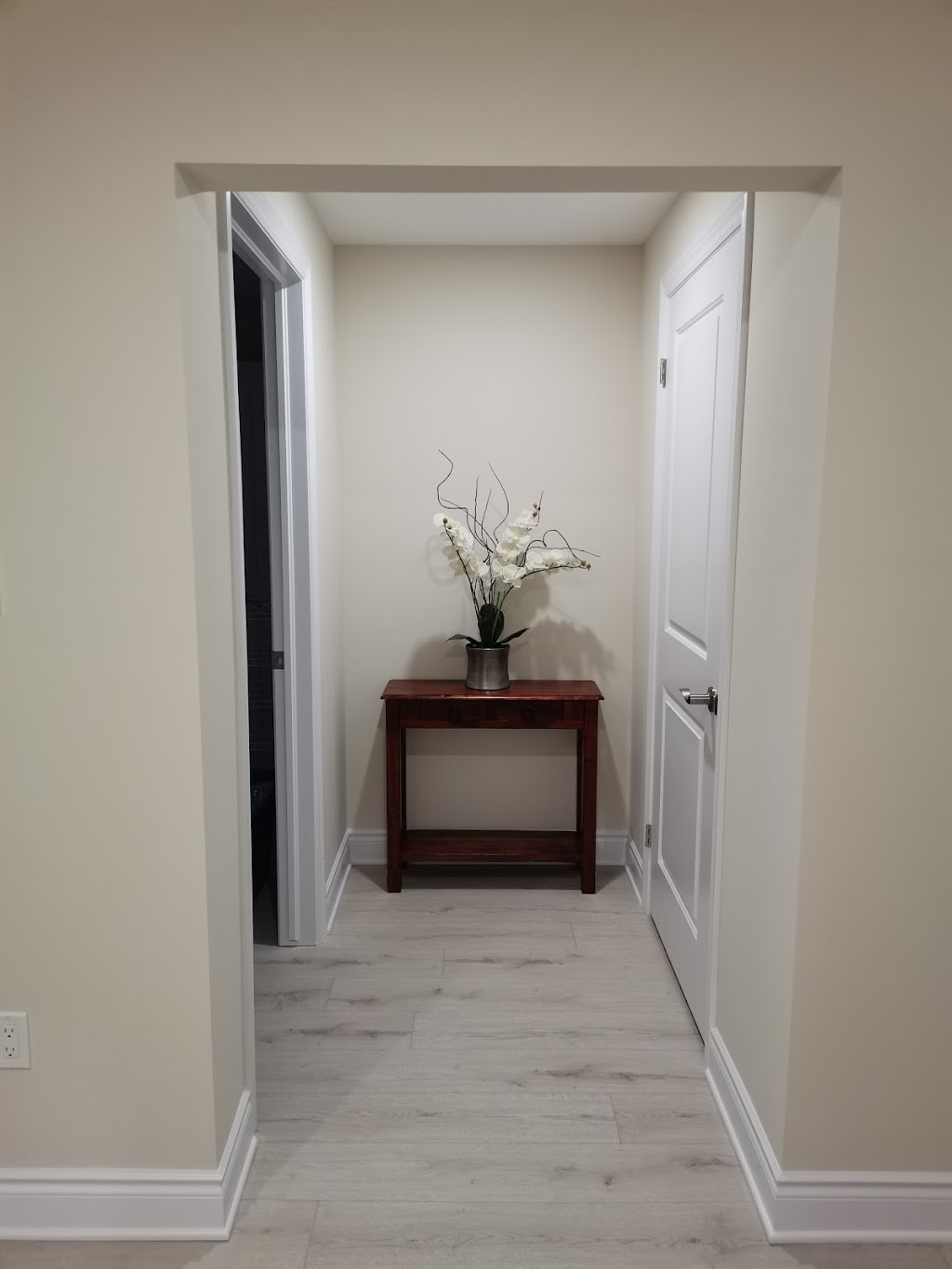 London Custom Basements | 1276 Sandbar St, London, ON N6G 0Y3, Canada | Phone: (519) 870-4490