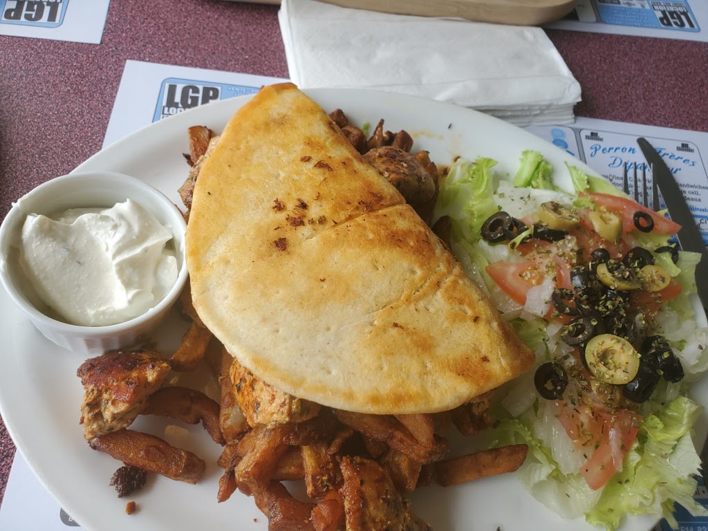 Pizzeria 2020 | 472 Ch de la Grande Ligne, Rigaud, QC J0P 1P0, Canada | Phone: (450) 451-2020