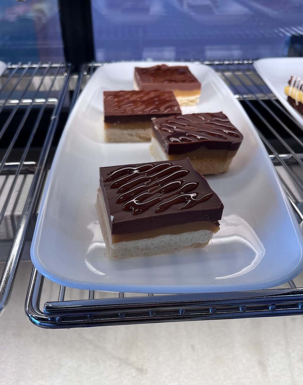 Pistachio sweet shop | 1001 Rymal Rd E unit 10, Hamilton, ON L8W 3B7, Canada | Phone: (289) 880-8282