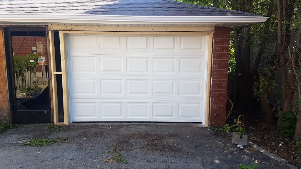 Markham Garage Door | 4 Isabella Peach Dr, Markham, ON L6C 1J4, Canada | Phone: (647) 370-1675
