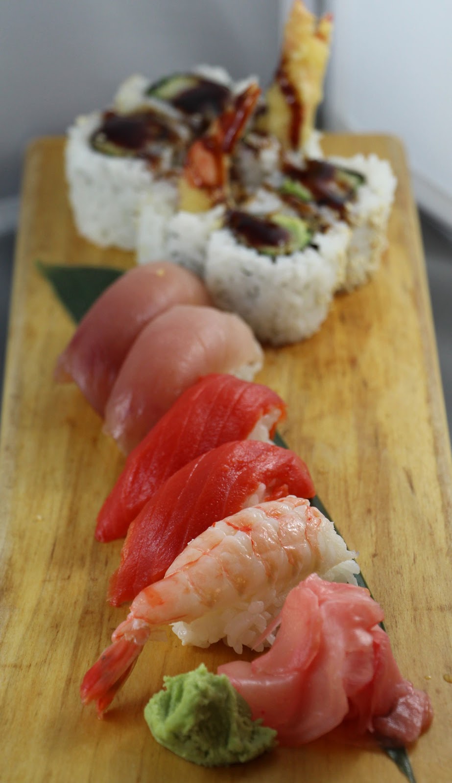 Lucky Sushi | 103-1102 Ewen Ave, New Westminster, BC V3M 5E4, Canada | Phone: (604) 529-9822