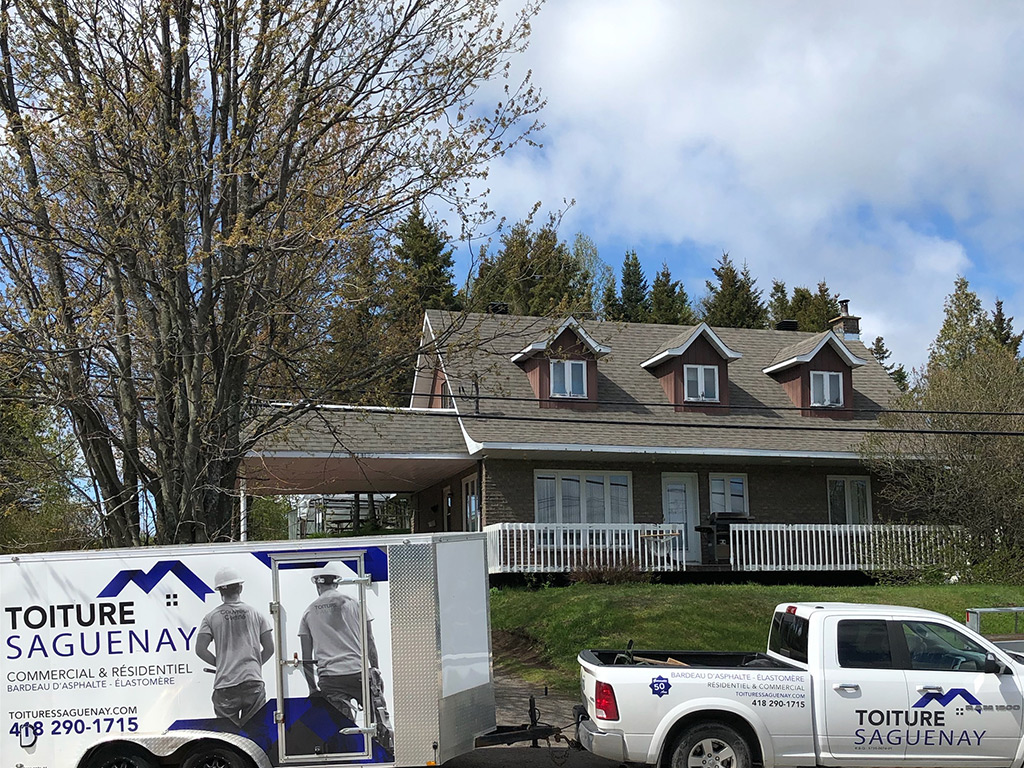 Toiture Saguenay | 561 Delisle, Chicoutimi, QC G7G 3B7, Canada | Phone: (418) 290-1715