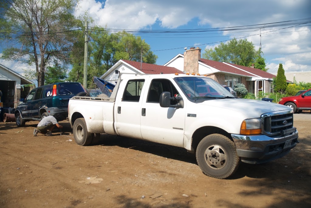 Scrap Car Removal | 20 Shore Breeze Dr, Etobicoke, ON M8V 1A1, Canada | Phone: (647) 492-7730