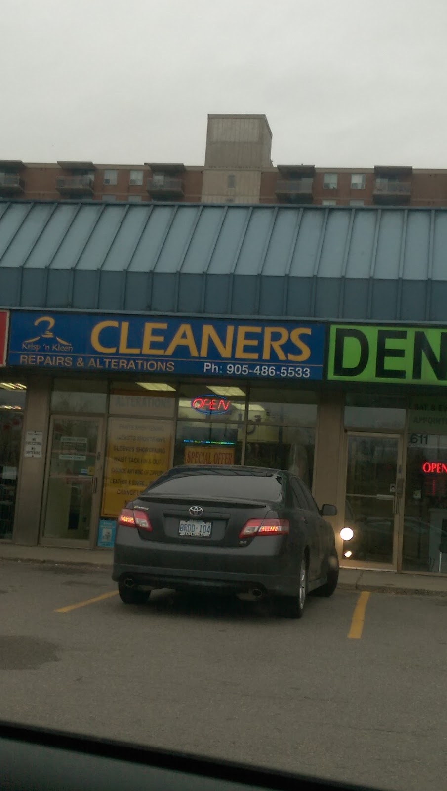Krisp & Clean Cleaner | 579 Lakeshore Rd E, Mississauga, ON L5G 1H9, Canada | Phone: (905) 486-5533