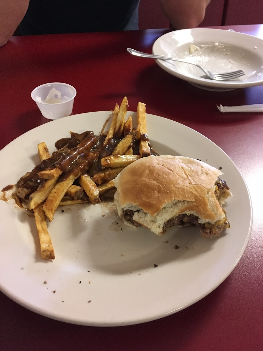 Maple | 744 E Market St, Niagara Falls, NY 14301, USA | Phone: (716) 371-9916