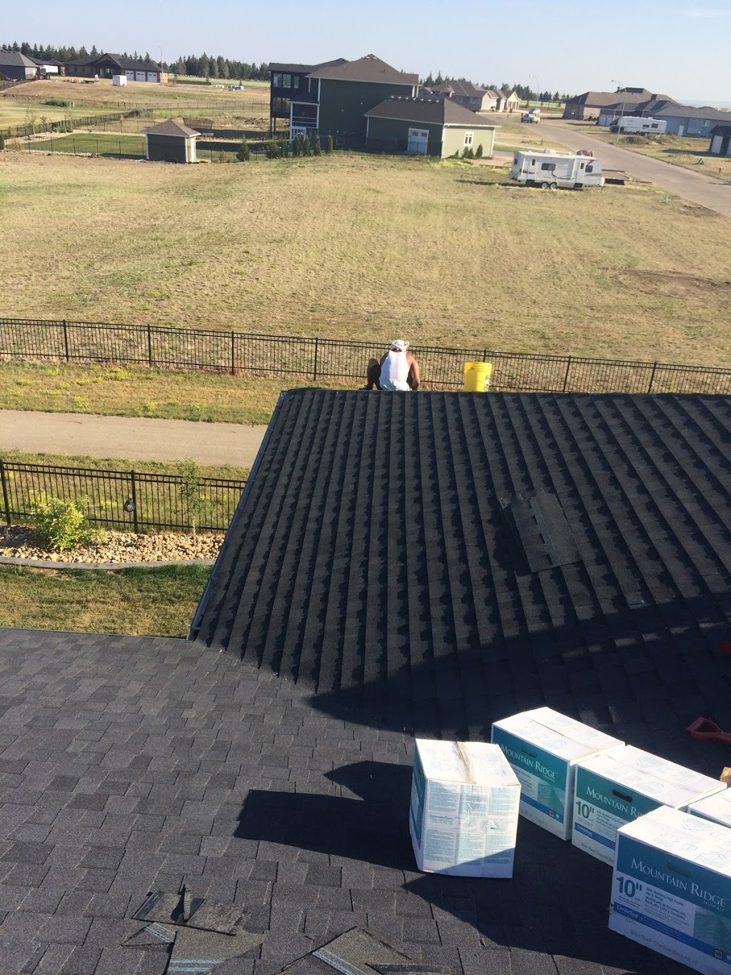 Advanced Roofing Ltd. | 950 Fairford St W, Moose Jaw, SK S6H 1W7, Canada | Phone: (306) 972-7663