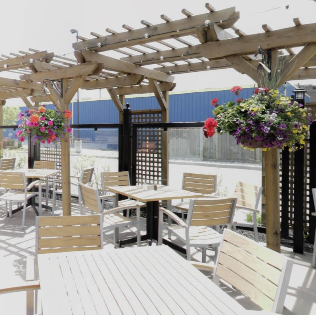 Kelseys Original Roadhouse | 124 Woodlawn Rd W, Guelph, ON N1H 1B2, Canada | Phone: (519) 826-0120