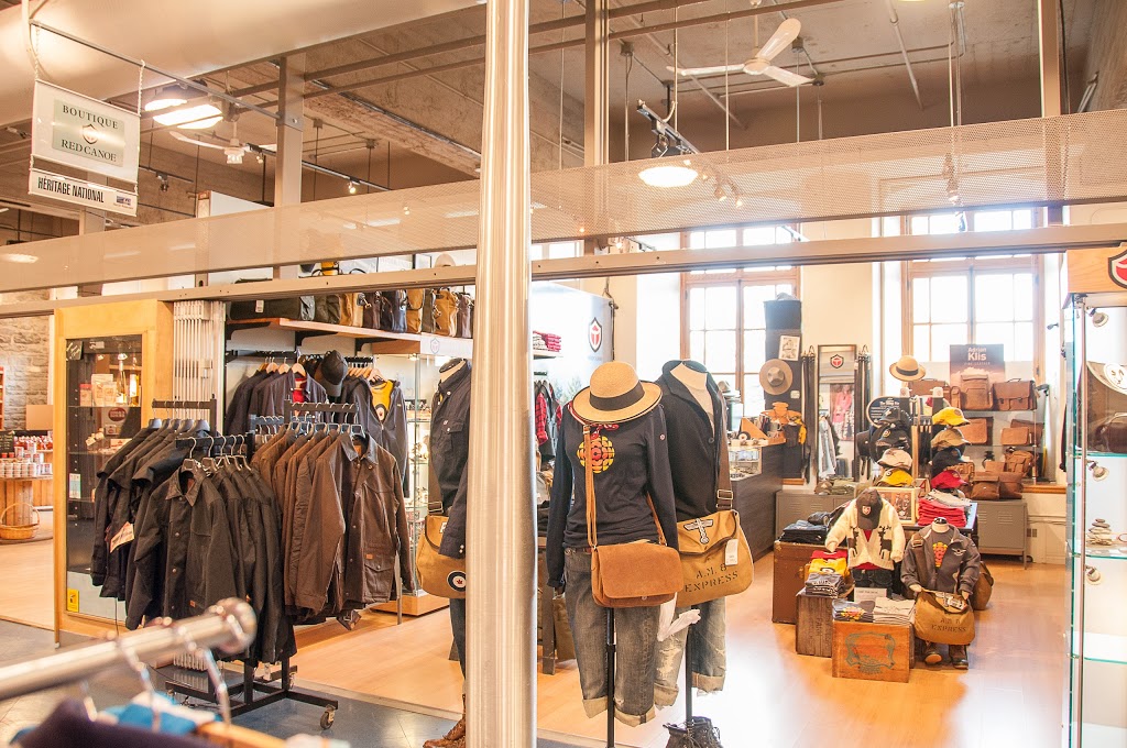 Boutique Red Canoe Montréal | 350 Rue Saint Paul Est, Montréal, QC H2Y 1H2, Canada | Phone: (514) 508-3617