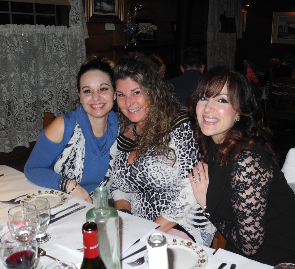 Chez le Vieux Restaurant | 48 Montée Robert, Saint-Basile-le-Grand, QC J3N 1L8, Canada | Phone: (450) 653-5491