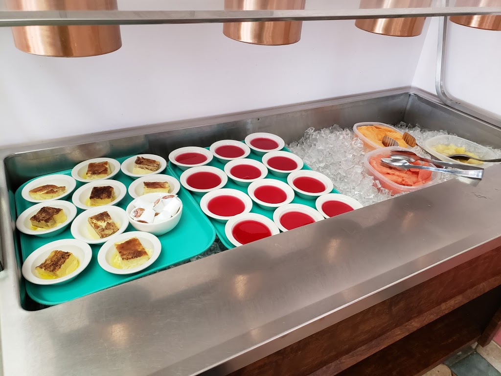 Lucky Dragon Restaurant | 5716 48 Ave, Camrose, AB T4V 0K1, Canada | Phone: (780) 672-5012