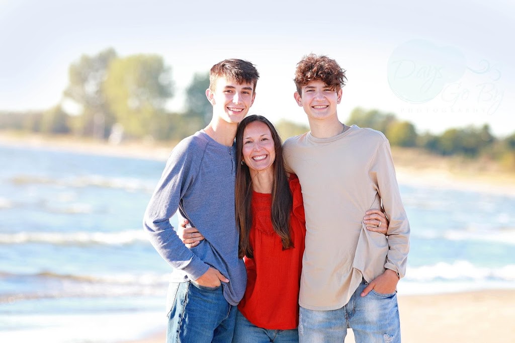 Days Go By Photography | 747 2nd Ave E, Owen Sound, ON N4K 2G9, Canada | Phone: (519) 372-0779