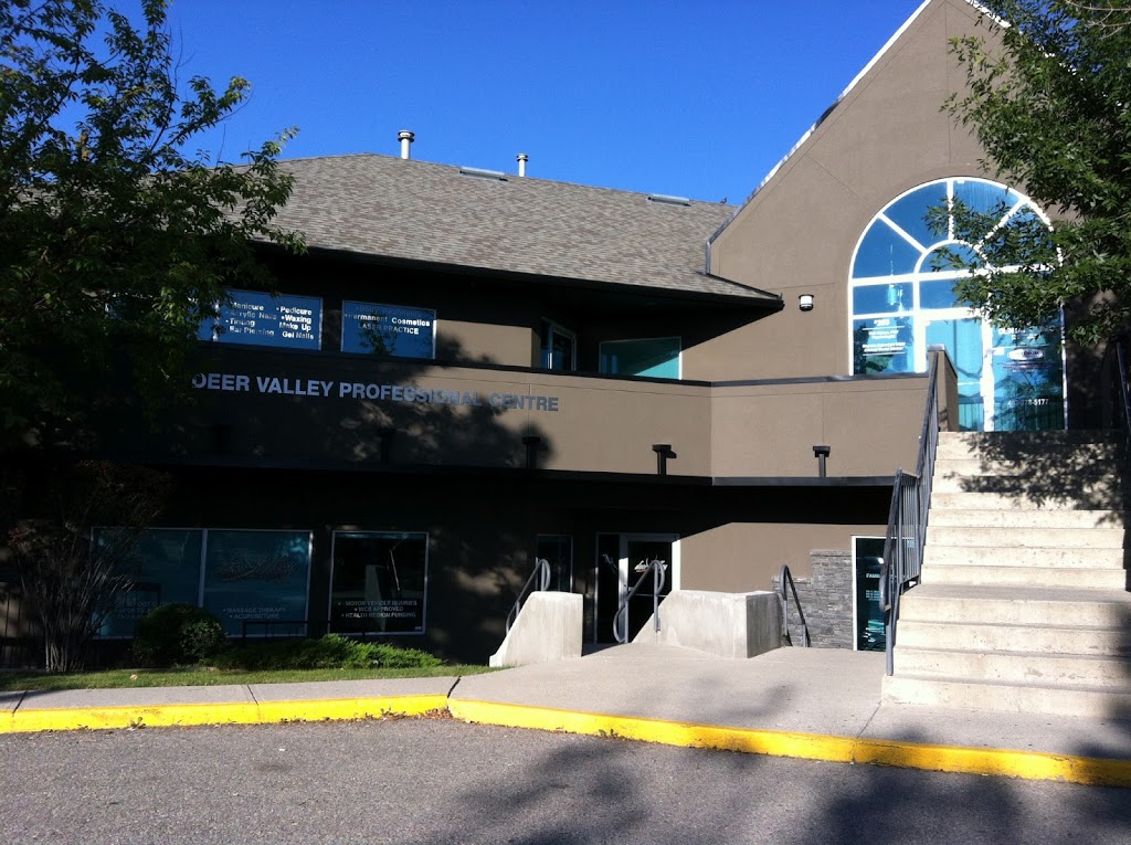 Axis Foot & Ankle Clinic - Deer Valley | 83 Deerpoint Rd SE, Calgary, AB T2J 6W5, Canada | Phone: (403) 477-3338