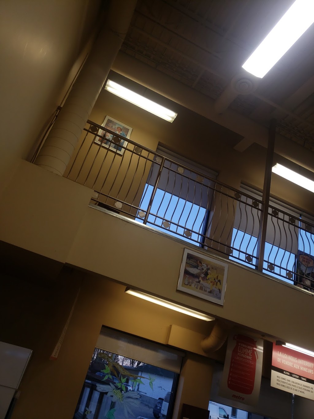 Metro Thurso | 325 Rue Victoria, Thurso, QC J0X 3B0, Canada | Phone: (819) 985-3259