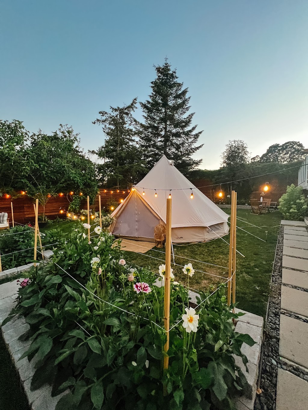 Island Glamping Adventures | 1266 Freshwater Cres, Victoria, BC V9B 0L9, Canada | Phone: (604) 754-9015