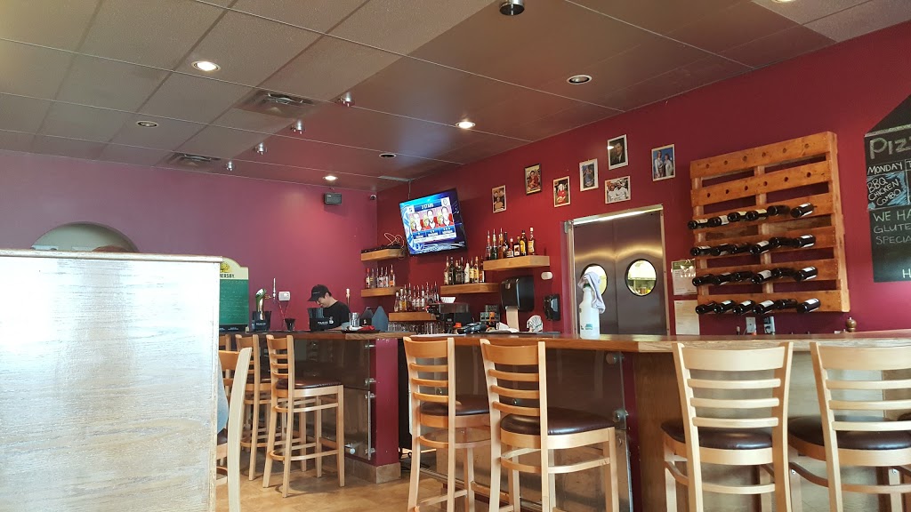 Dianas Cucina Pizza | 730 St Annes Rd Unit R, Winnipeg, MB R2N 0A2, Canada | Phone: (204) 691-2828