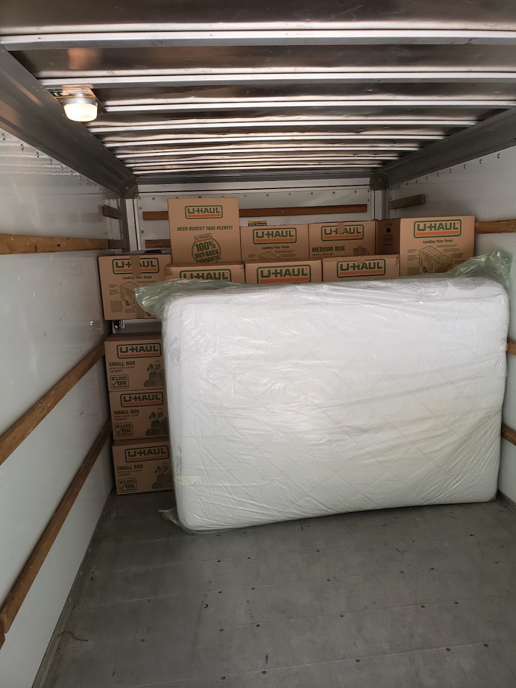 Minute Moving Company | 186 Sedgemount Dr, Scarborough, ON M1H 1Y2, Canada | Phone: (416) 618-7582