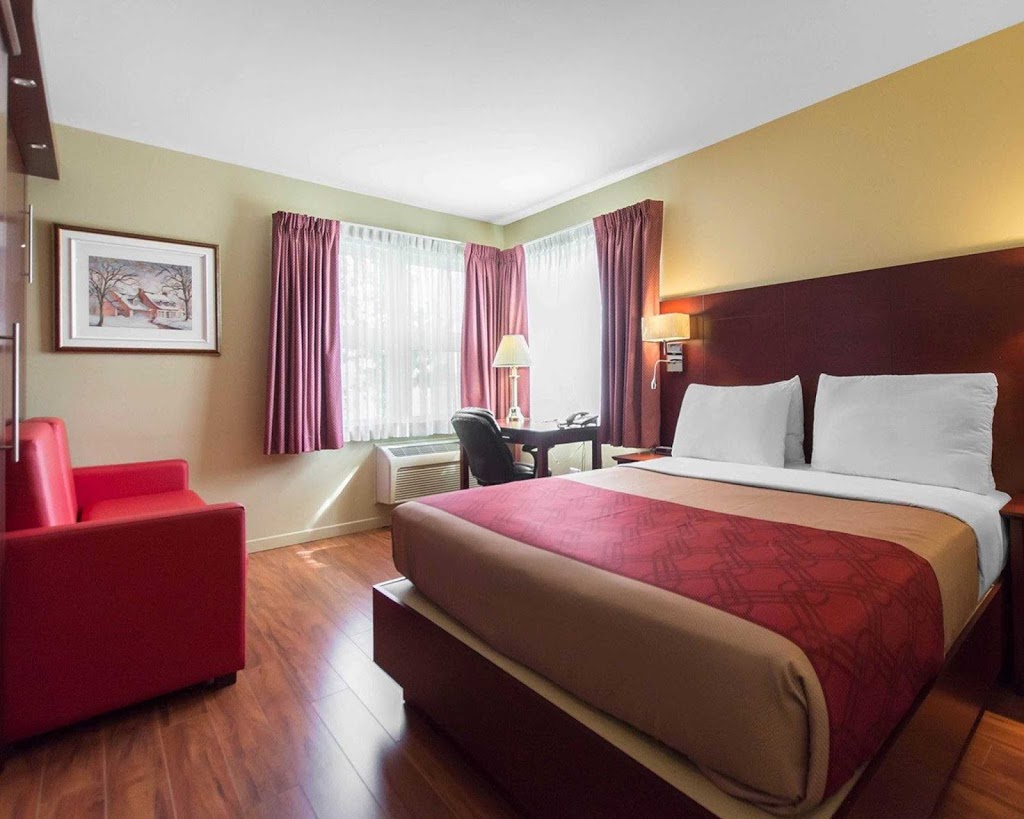 Econo Lodge Montmorency Falls | 5490 Boulevard Sainte-Anne, Boischatel, QC G0A 1H0, Canada | Phone: (418) 822-4777