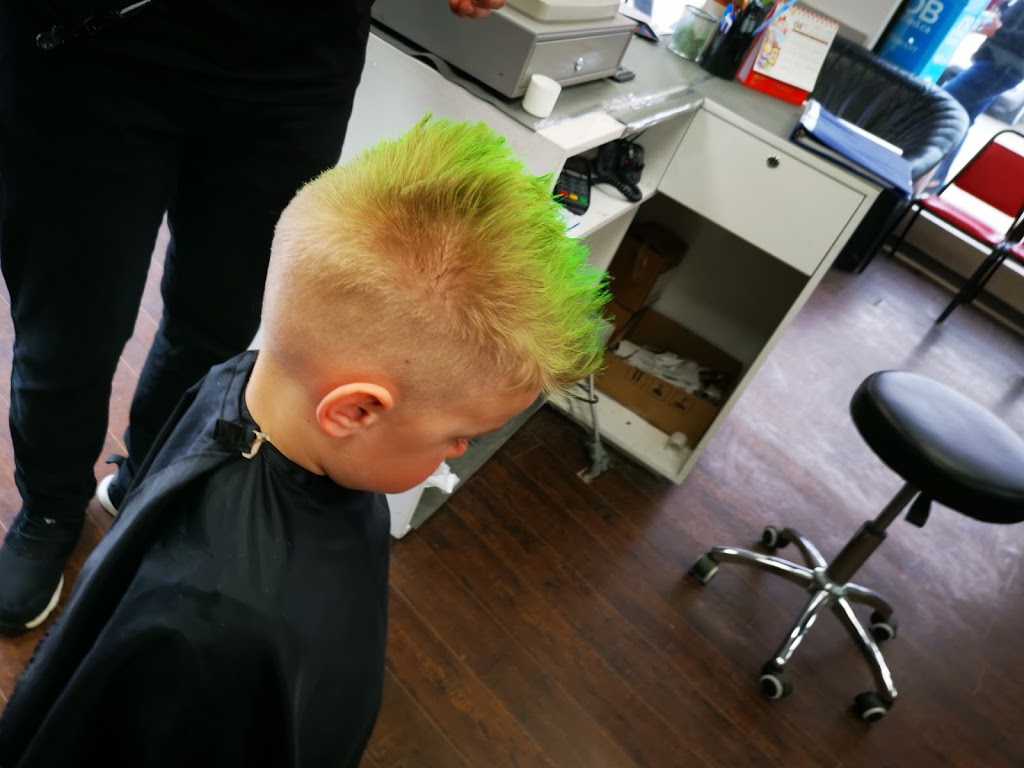 Super 1 Hair Salon | 5534 Main St, Whitchurch-Stouffville, ON L4A 8B7, Canada | Phone: (905) 642-8181