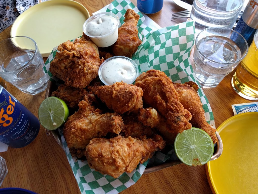 Bar Fancy | 1070 Queen St W, Toronto, ON M6J 1H8, Canada | Phone: (416) 546-1416
