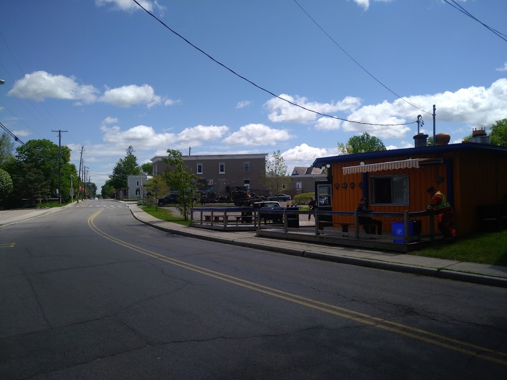 La Cantina Streatery | 5474 Osgoode Main St, Osgoode, ON K0A 2W0, Canada | Phone: (613) 826-3636