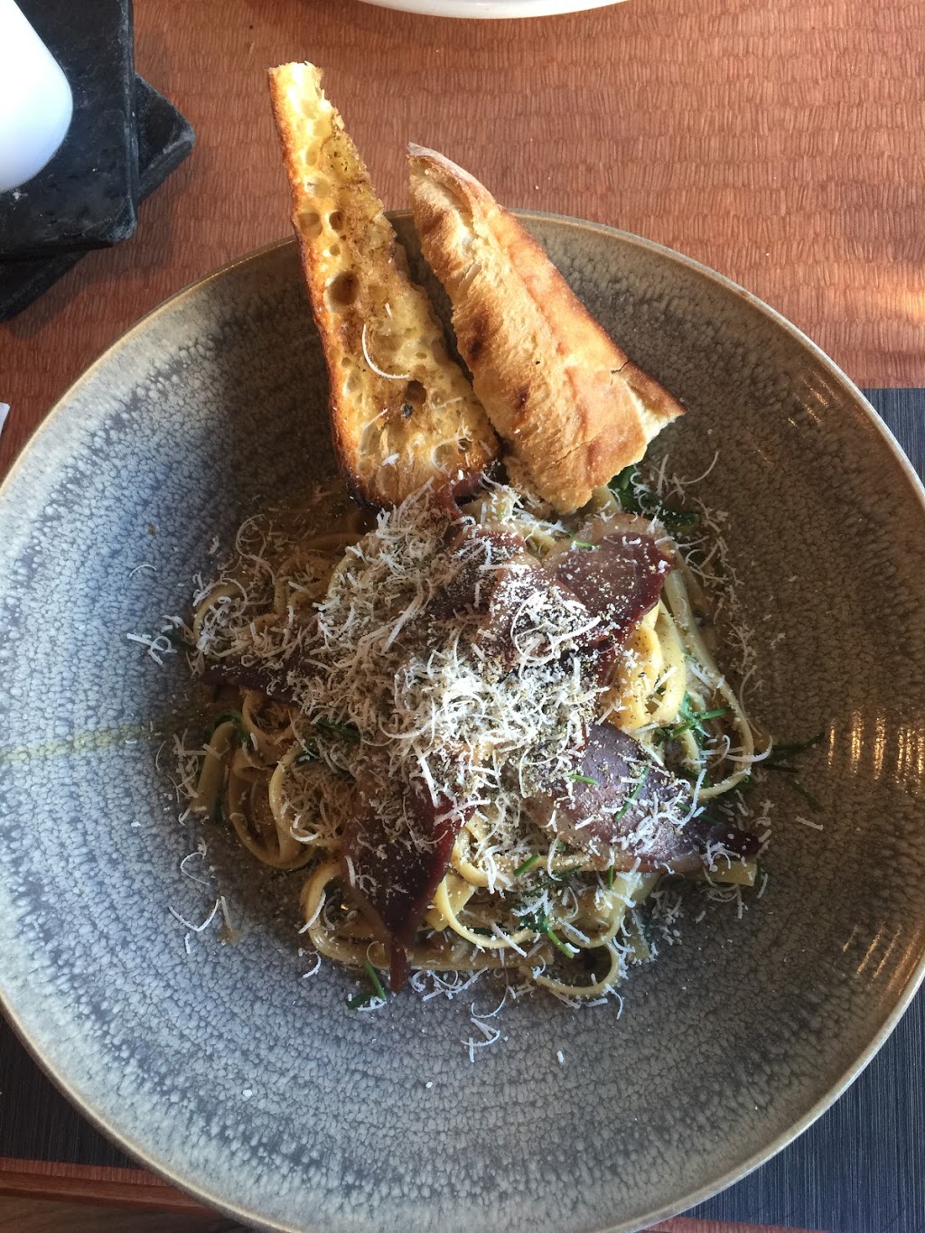 La Piazzetta Saint-Louis | 3100 Rue de la Forest, Québec, QC G1W 1L8, Canada | Phone: (418) 650-6655