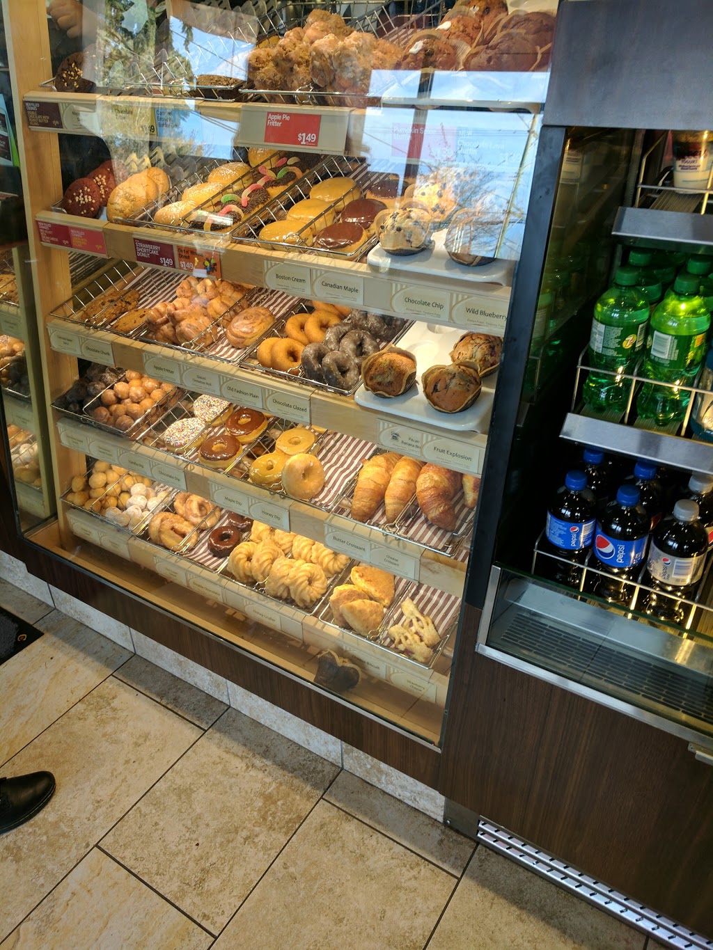 Tim Hortons | 14445 64 Ave, Surrey, BC V3X 1A1, Canada | Phone: (604) 501-4924