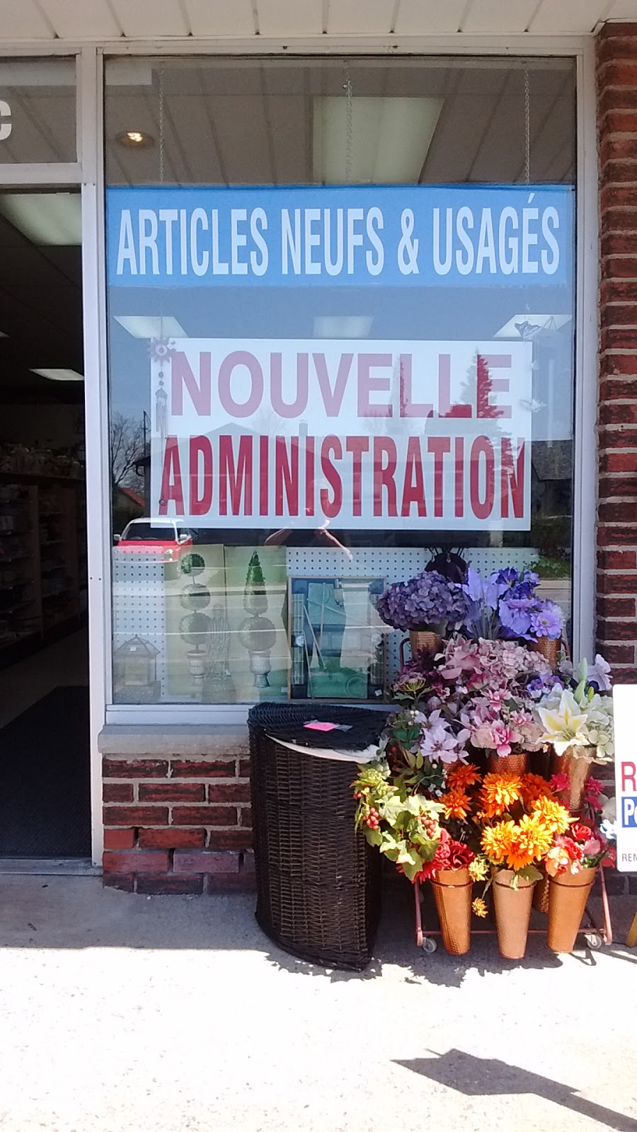 Pour Une 2e Vie Inc | 949C Rue Bernard-Pilon, Beloeil, QC J3G 1V7, Canada | Phone: (450) 281-0919