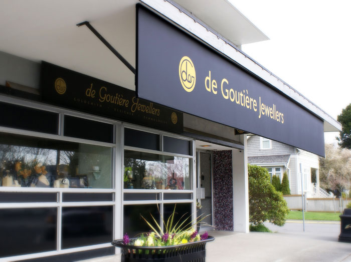 De Goutiere Jewellers Ltd | 2542 Estevan Ave, Victoria, BC V8R 2S7, Canada | Phone: (250) 592-3224