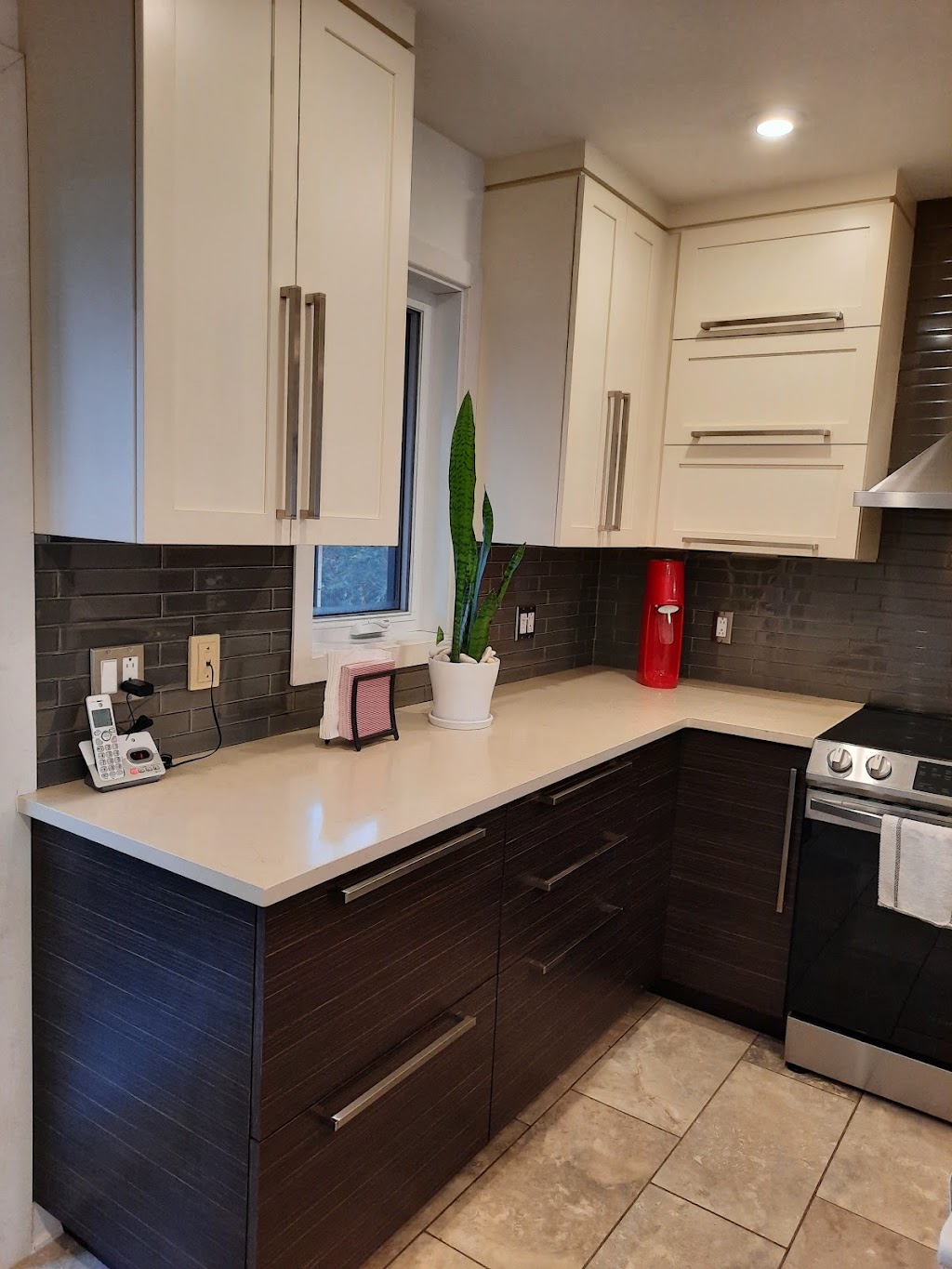 Cuisines A S (Les) | 775 Bd Industriel, Blainville, QC J7C 3V3, Canada | Phone: (514) 434-5455