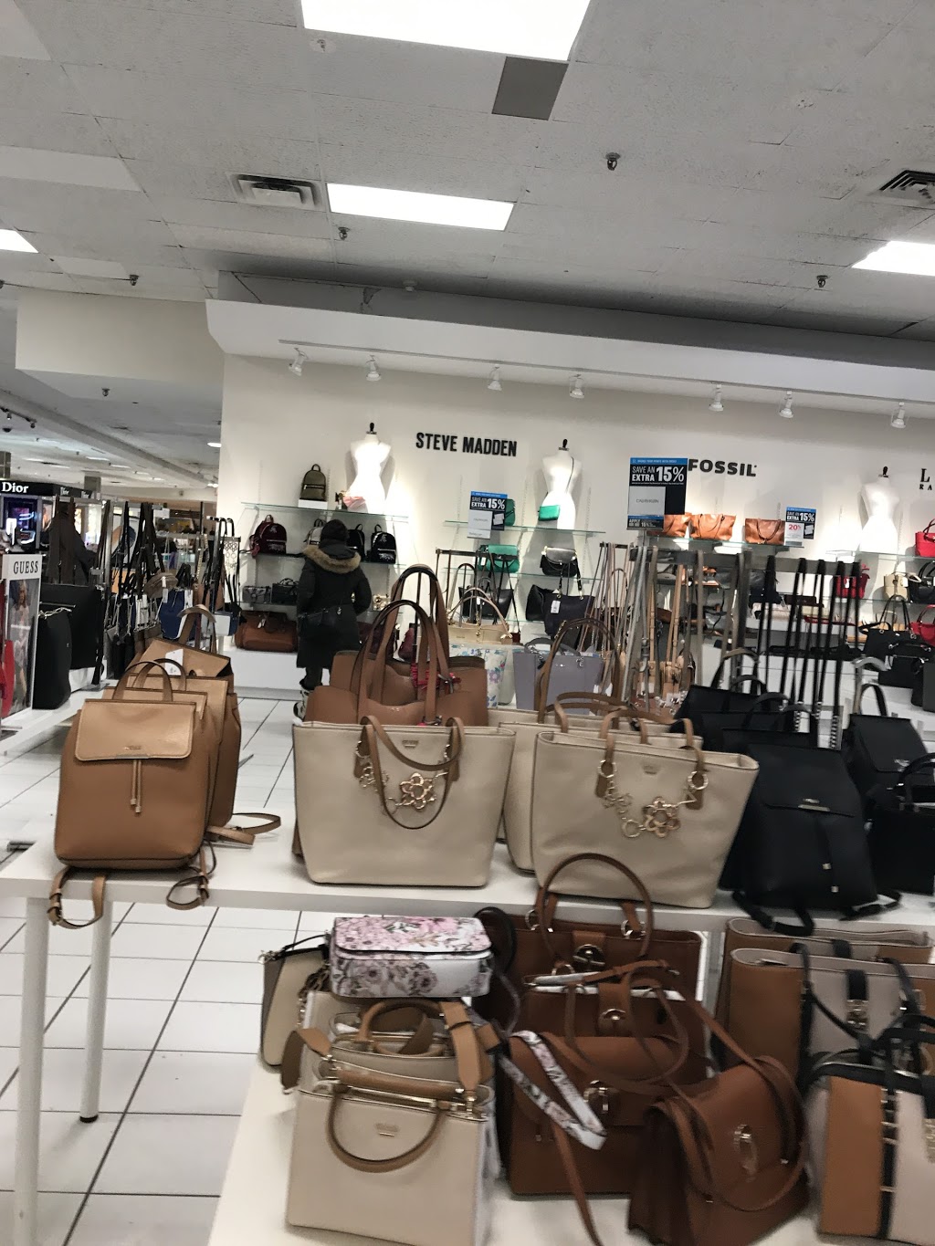 Hudsons Bay | 25 Peel Centre Dr, Brampton, ON L6T 3R5, Canada | Phone: (905) 793-5100