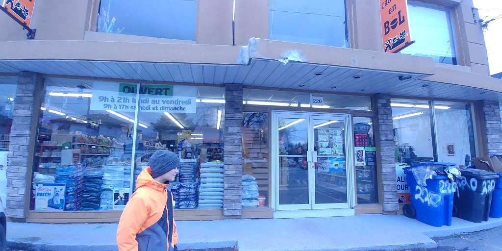 Pattes et Griffes | 220 Rue Notre-Dame, Repentigny, QC J6A 2R2, Canada | Phone: (450) 932-0744