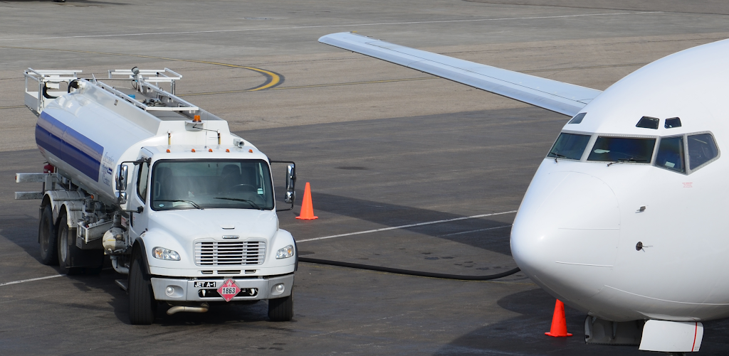 Executive Flight Centre - Calgary Home Office | 200 680 Palmer Rd NE, Calgary, AB T2E 7R3, Canada | Phone: (403) 291-2825