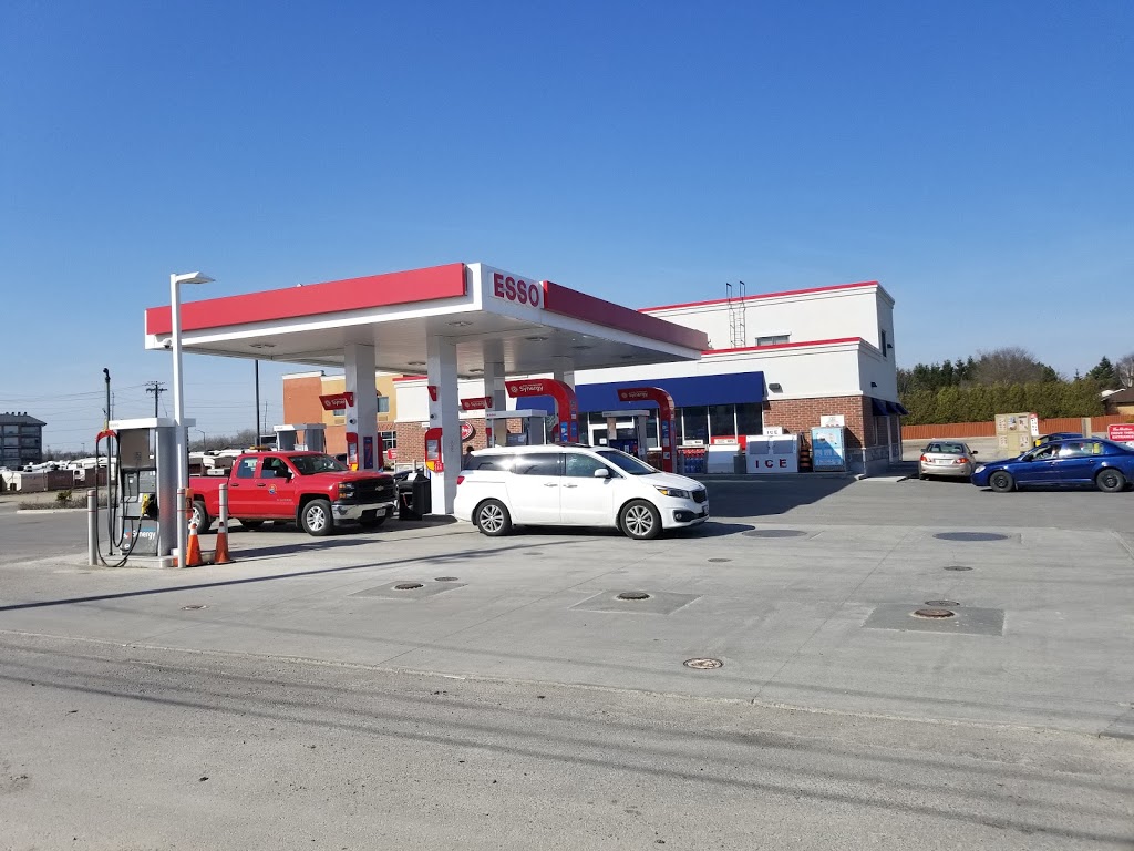 Esso | 810 St David St N, Fergus, ON N1M 2L2, Canada | Phone: (519) 843-3730