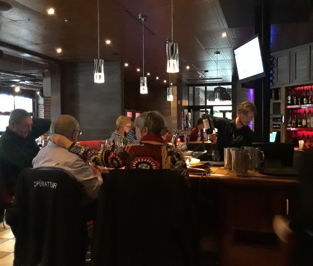 Bistro a LEnvers | 3700 Rue du Campanile, Québec, QC G1X 4G6, Canada | Phone: (418) 658-5599