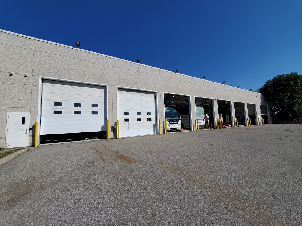 Prevost montréal | 1275 Boul Hymus, Dorval, QC H9P 1J5, Canada | Phone: (514) 687-6741