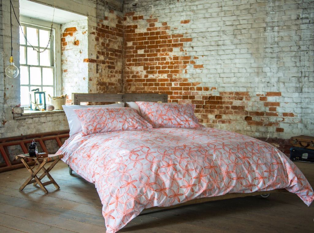 Buckingham Linens | L5J 4S9, 2359 Royal Windsor Dr #26, Mississauga, ON L5J 1K7, Canada | Phone: (647) 295-3555