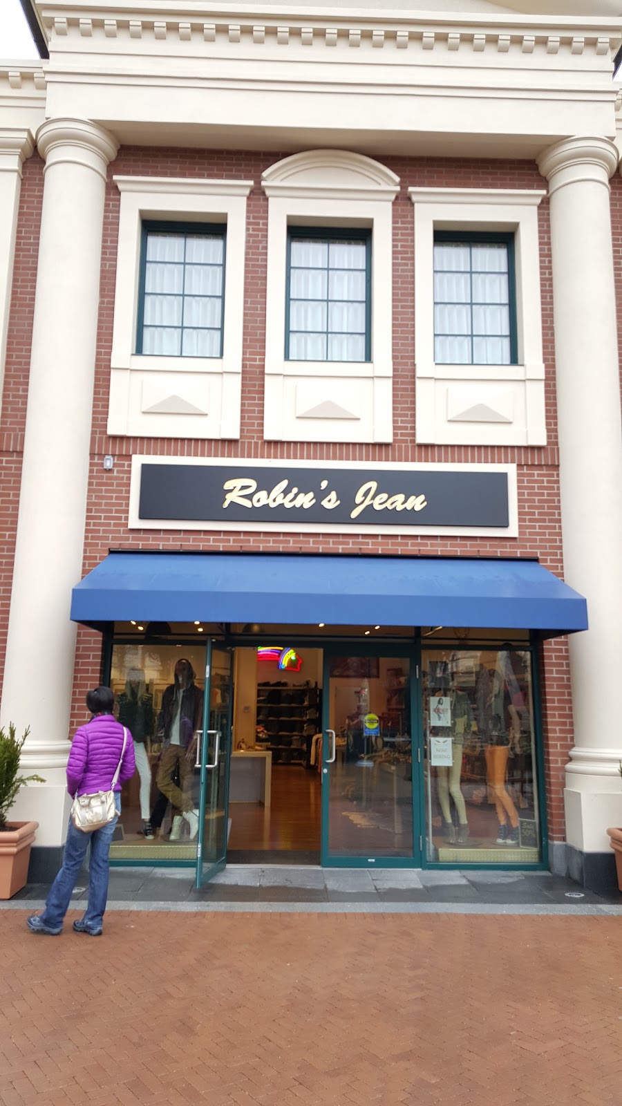 robin jean store near me